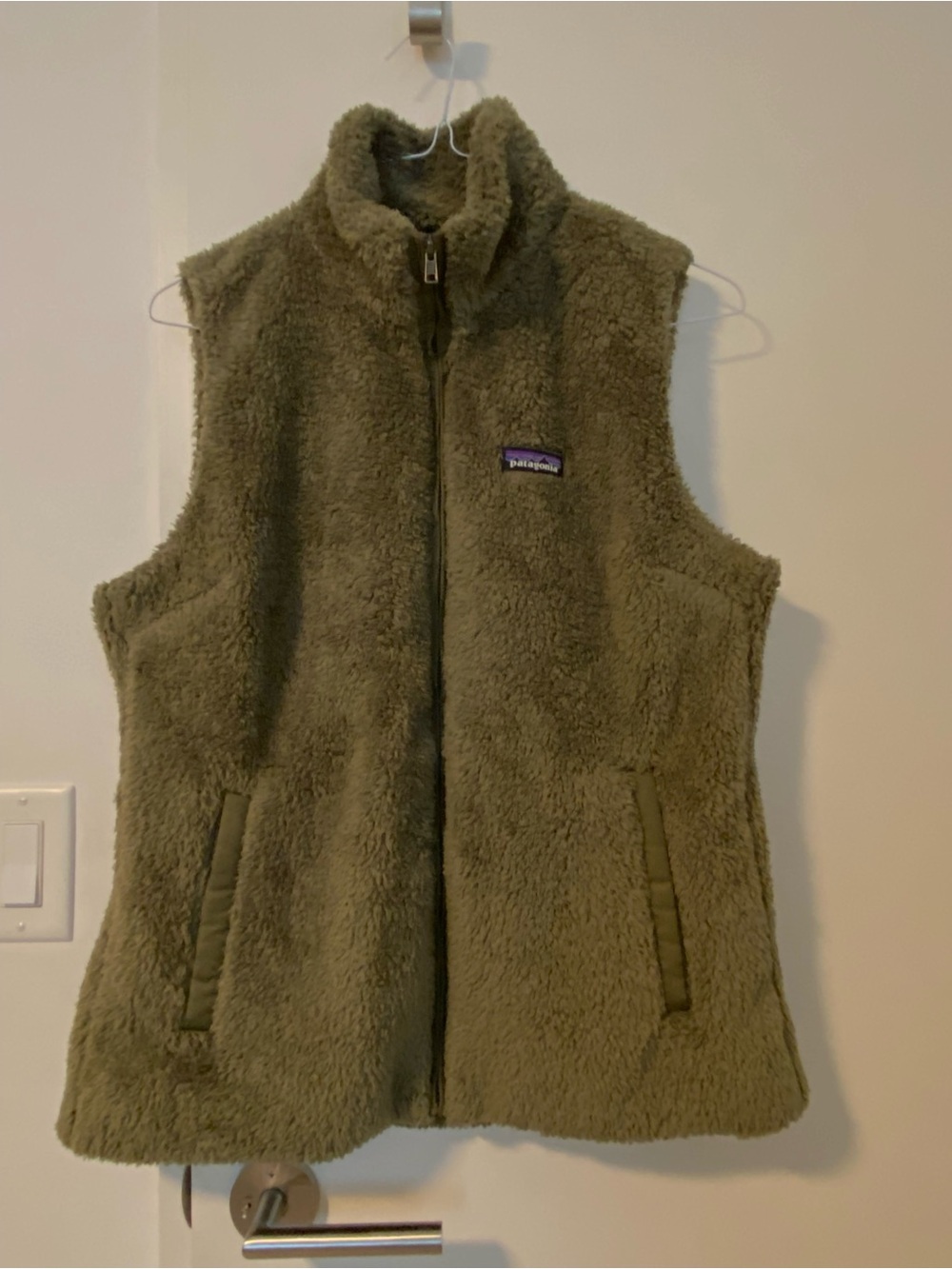 Patagonia Olive Green Teddy Bear Fleece Vest EUC
